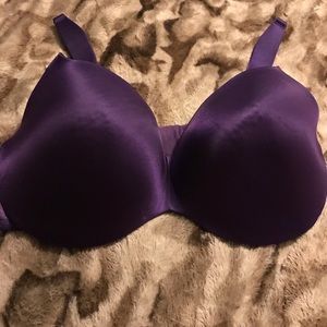 Cacique 42DD lined-underwire plunge bra